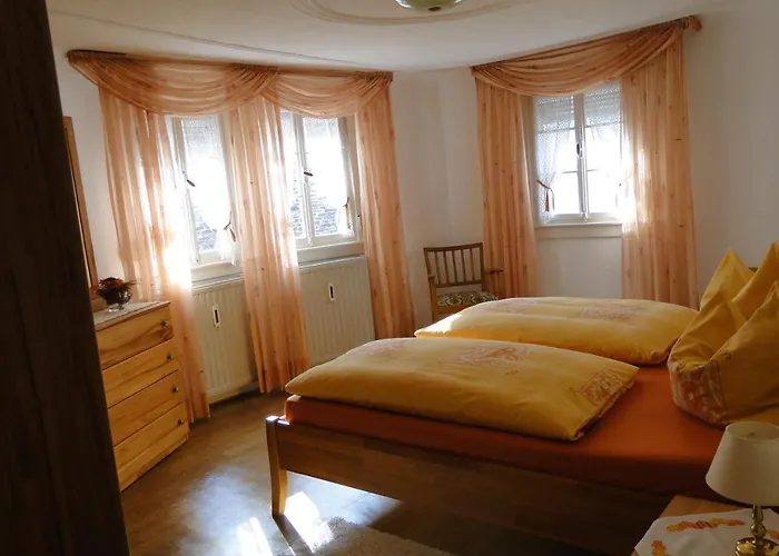 Altes Spitzhaus An Der Goldroul *